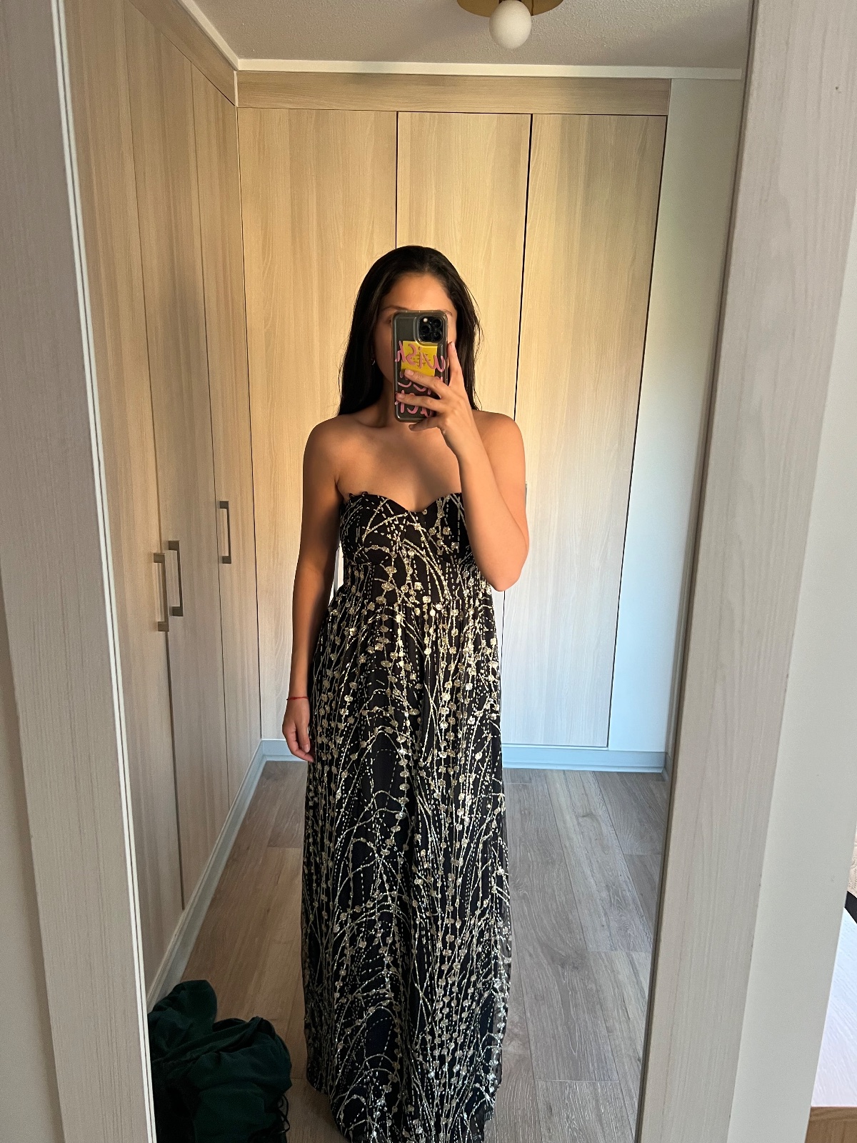 Vestido negro con dorado fiesta