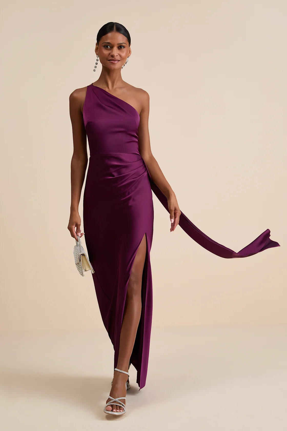 Vestido 1 hombro burdeo