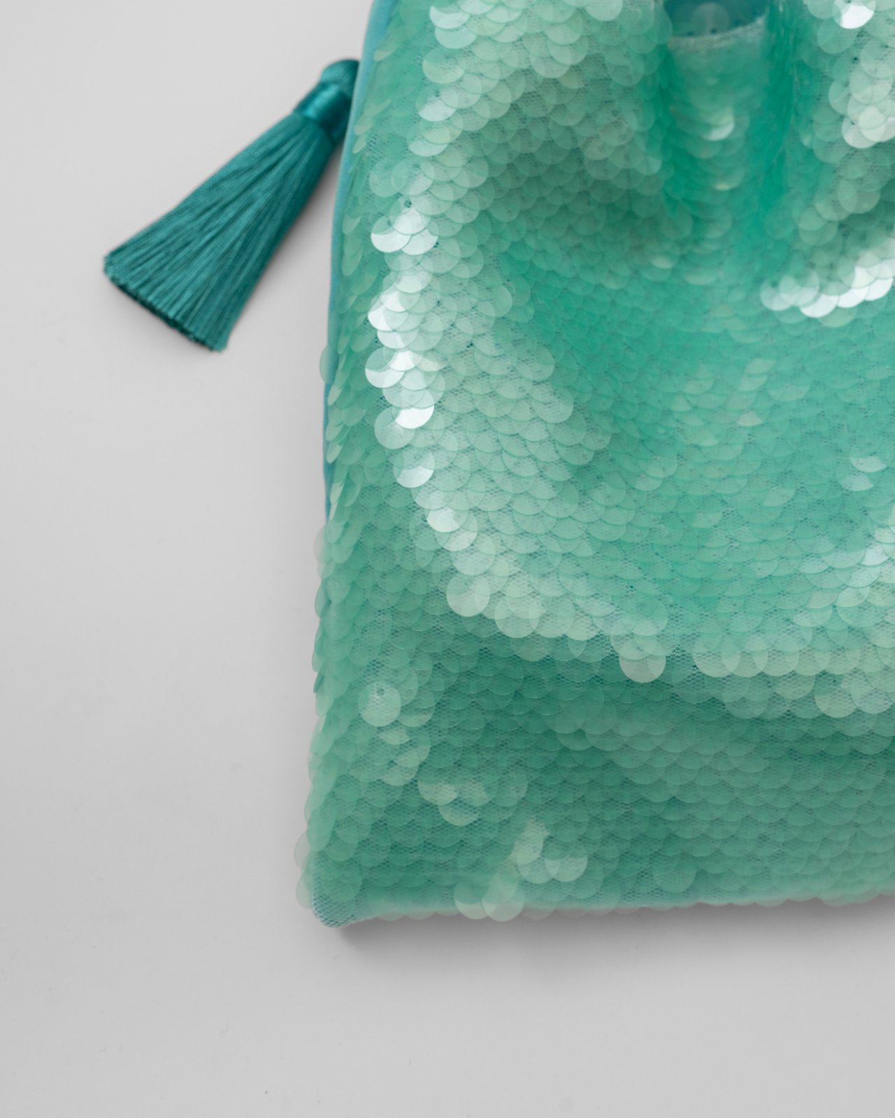 Bolso mano mostacillas