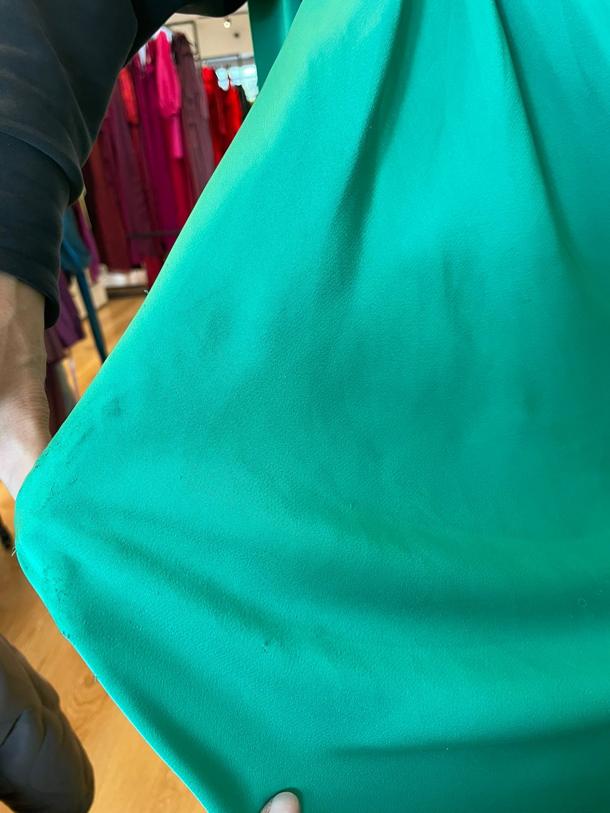 Vestido Satén Verde Azzara 4