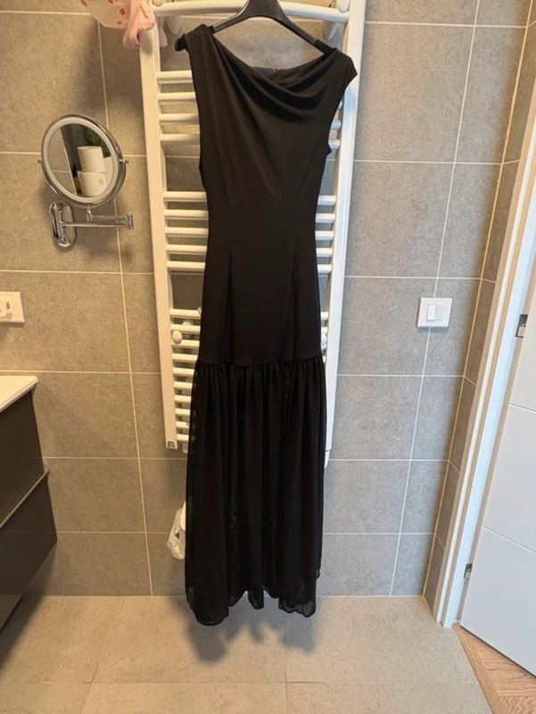 Vestido de cóctel de noche asimétrico