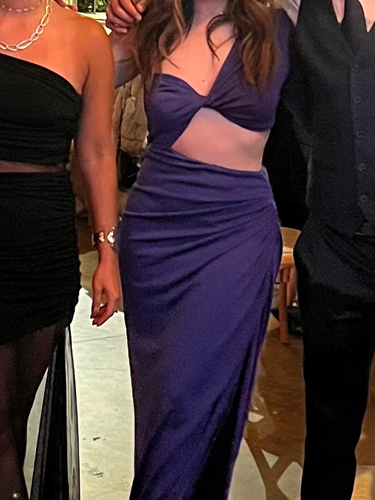 Vestido asimétrico morado 3
