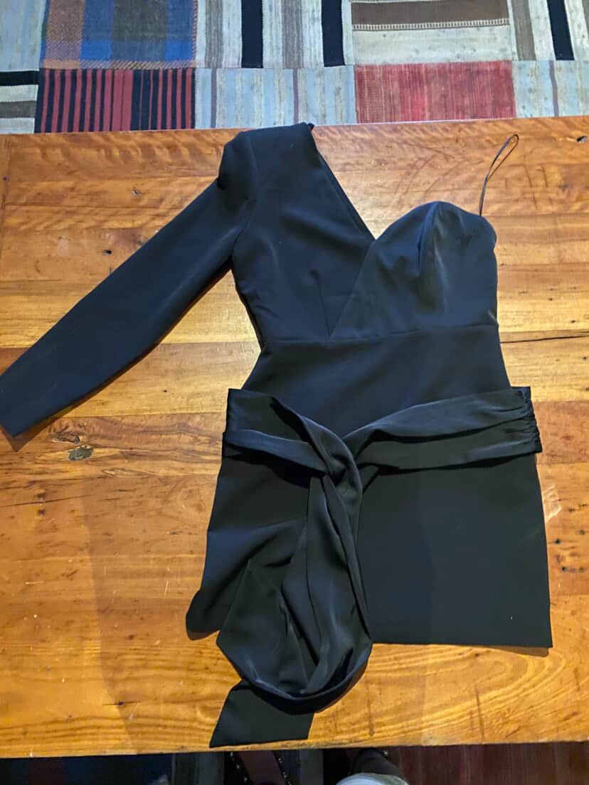 VESTIDO MINI ASIMETRICO