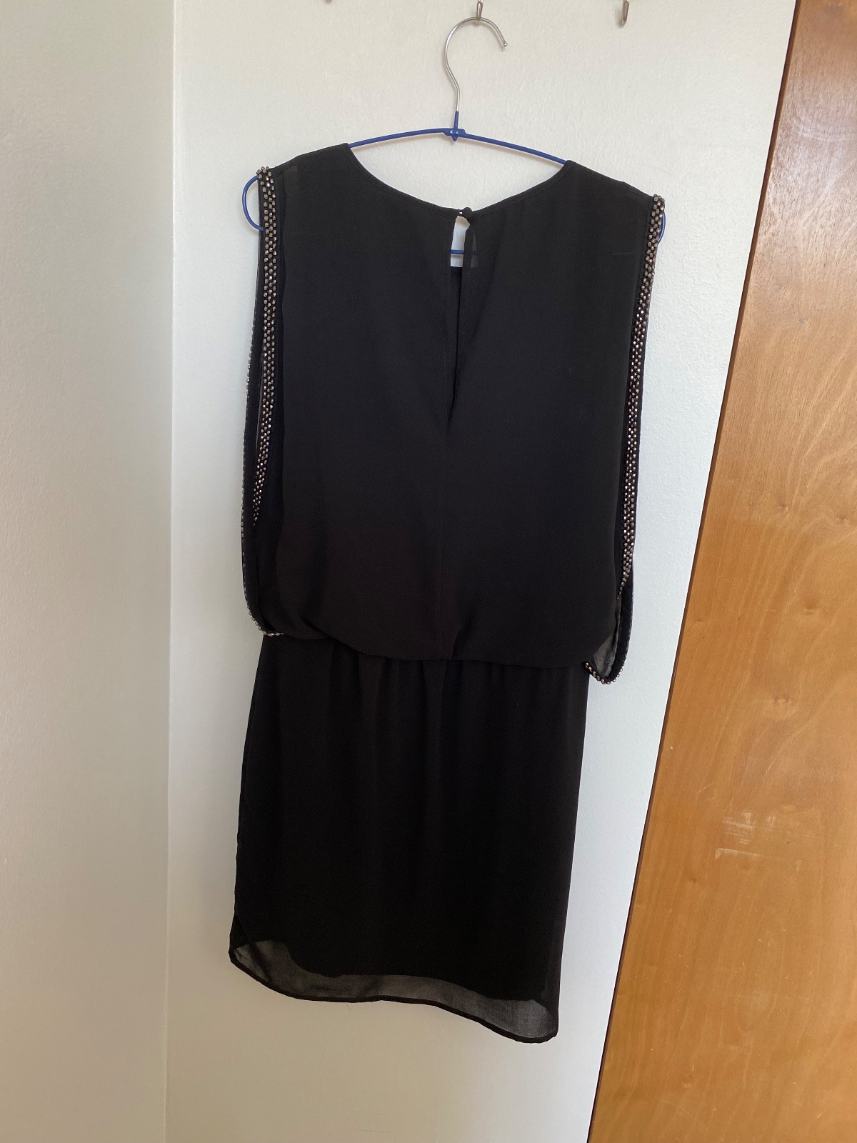 Vestido negro Spotlight by Warehouse – Talla 40 ✨ 3