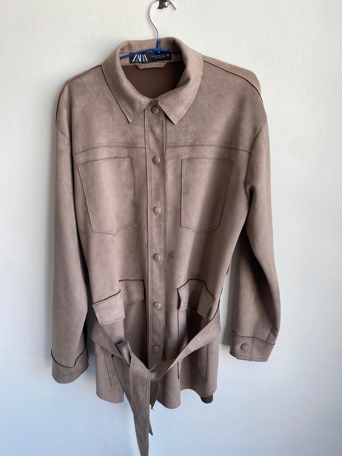 Chaqueta Zara efecto gamuza con cinturón – Talla M 🤎
